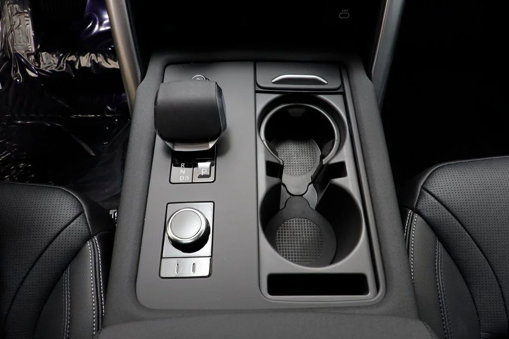 New 2025 Gray Land Rover S image 13