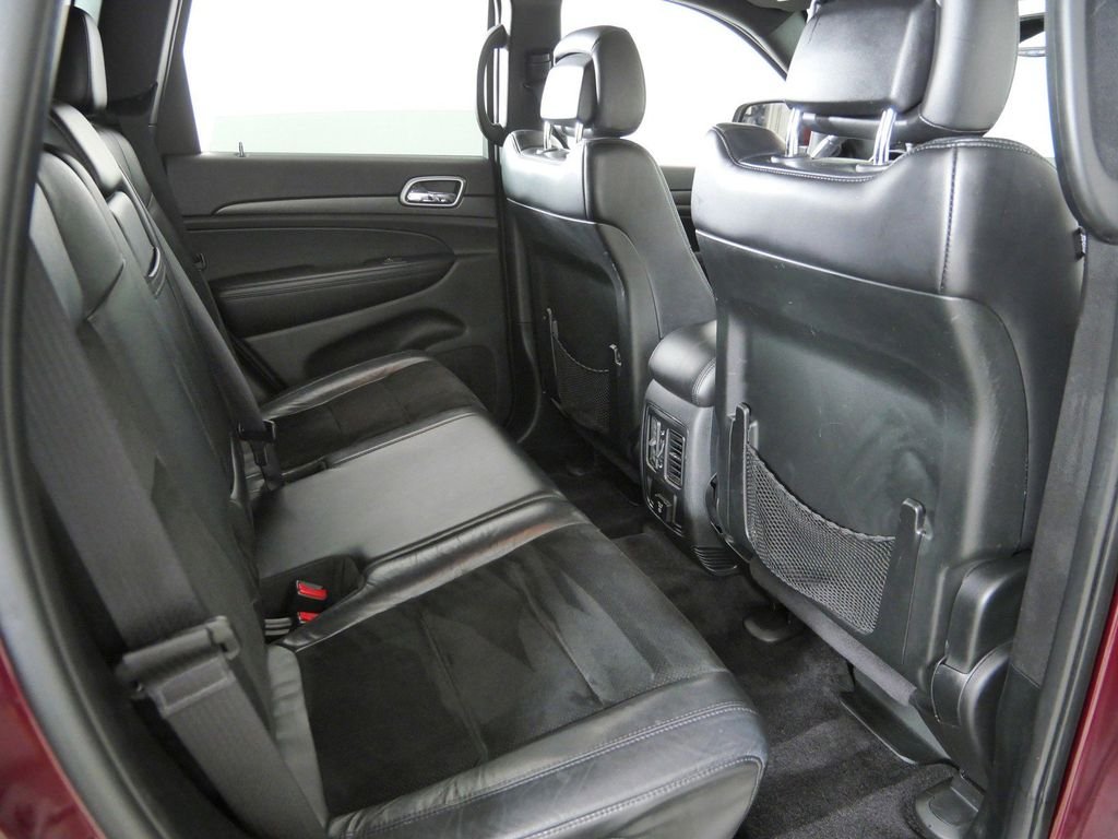 Used 2017 Red Jeep Altitude image 22