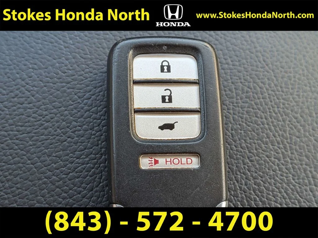 Used 2015 White Honda EX-L image 34