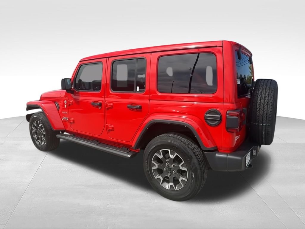 Used 2024 Red Jeep Sahara image 7