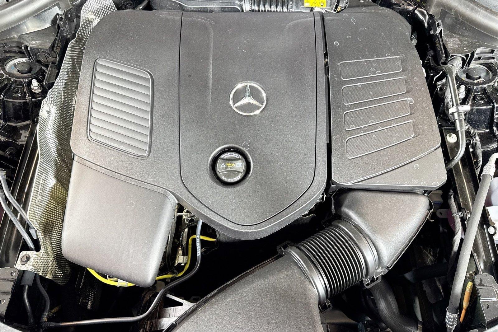 New 2026 Black Mercedes-Benz GLC 300 image 28