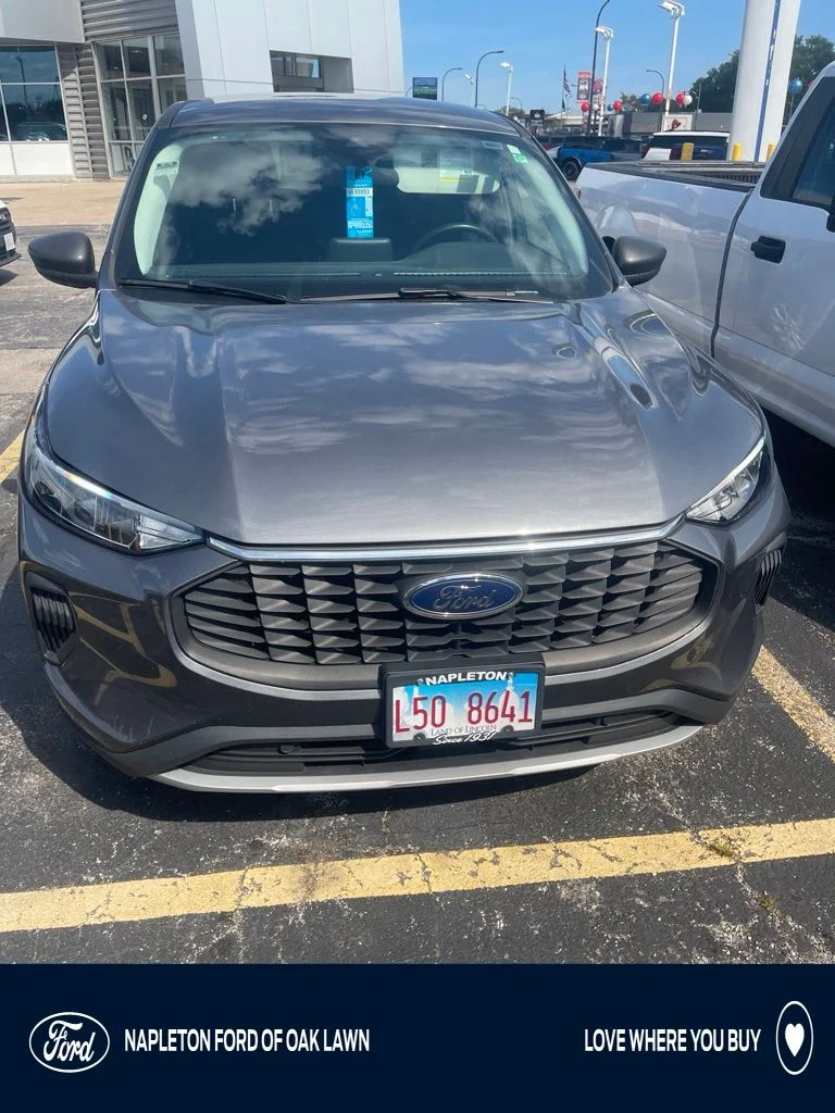 Used 2023 Gray Ford Active image 1