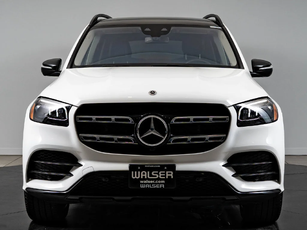 Used 2023 Polar White Mercedes-Benz GLS 580 image 2