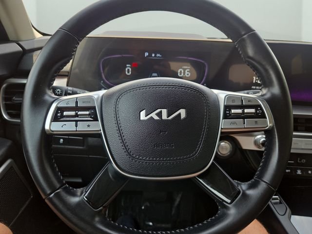 Certified Used 2023 White Kia S image 23