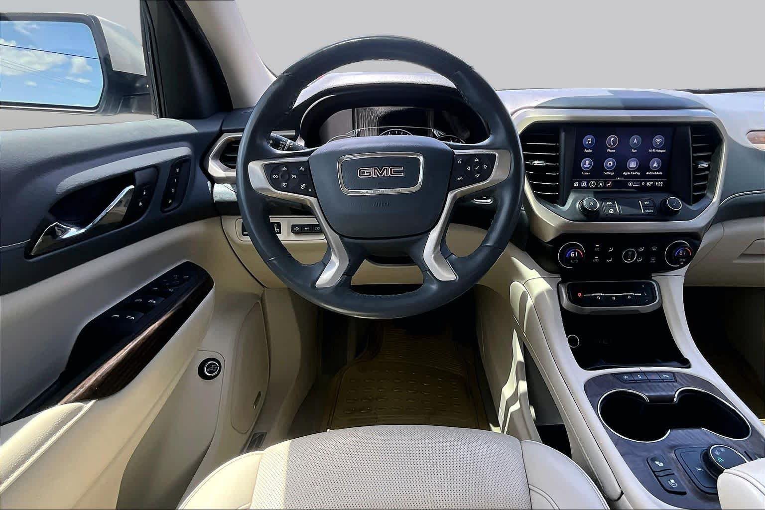 Used 2023 White Frost Tricoat GMC Denali image 6