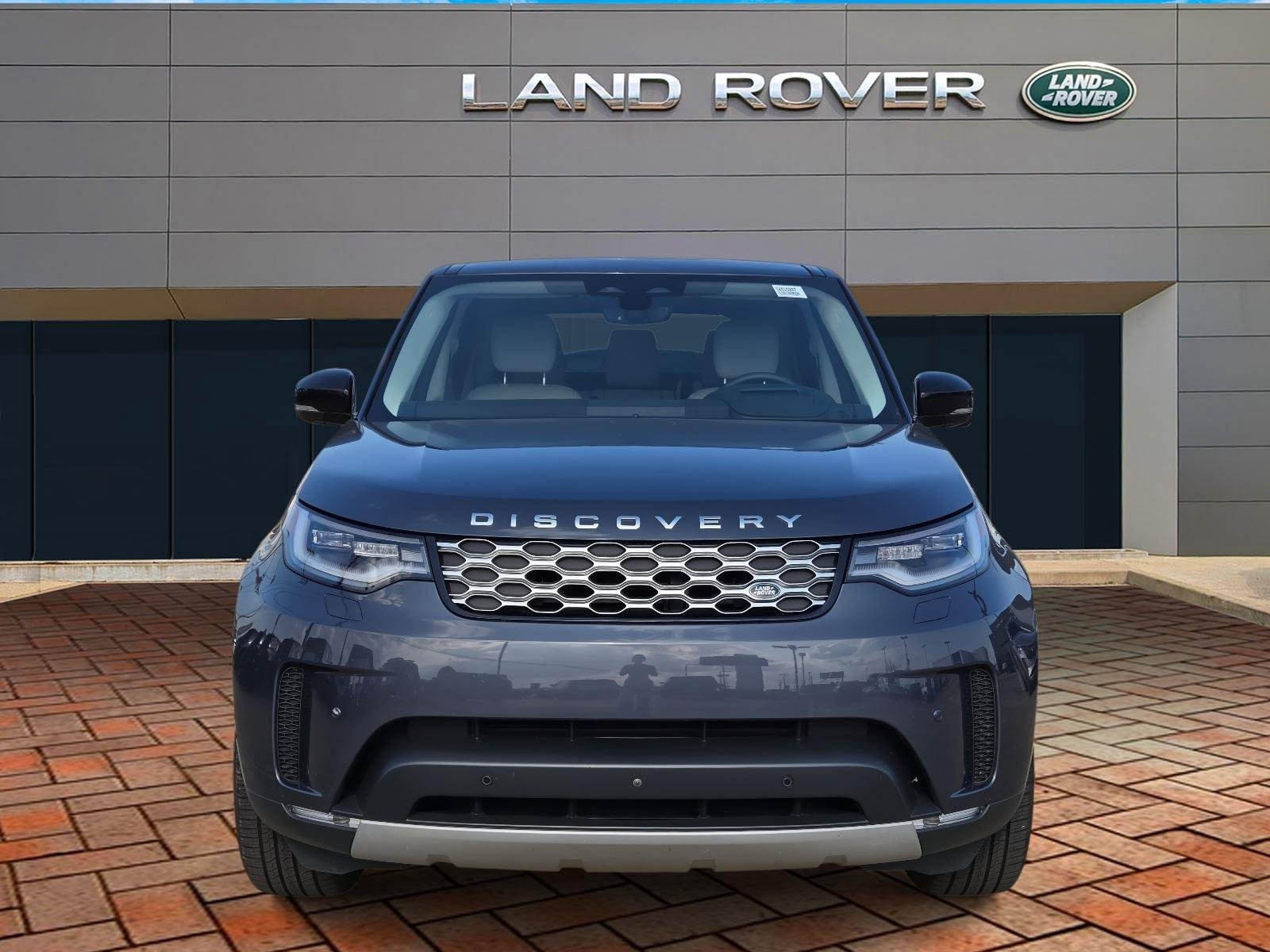 Used 2025 Varesine Blue Metallic Land Rover S image 2