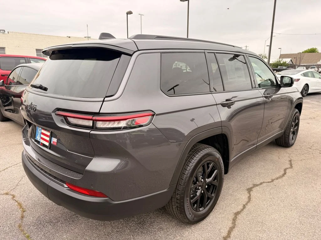 New 2026 Gray Jeep Laredo image 10