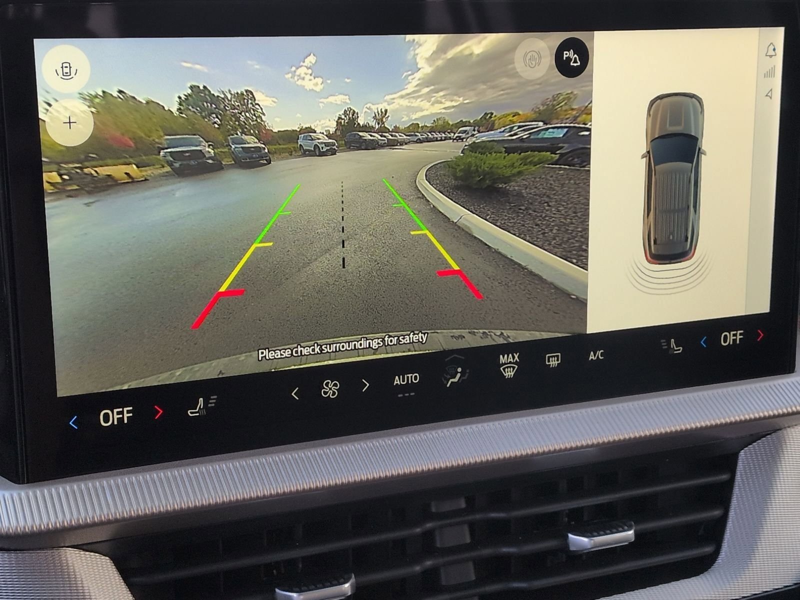 2025 Ford Explorer Active - Photo 30