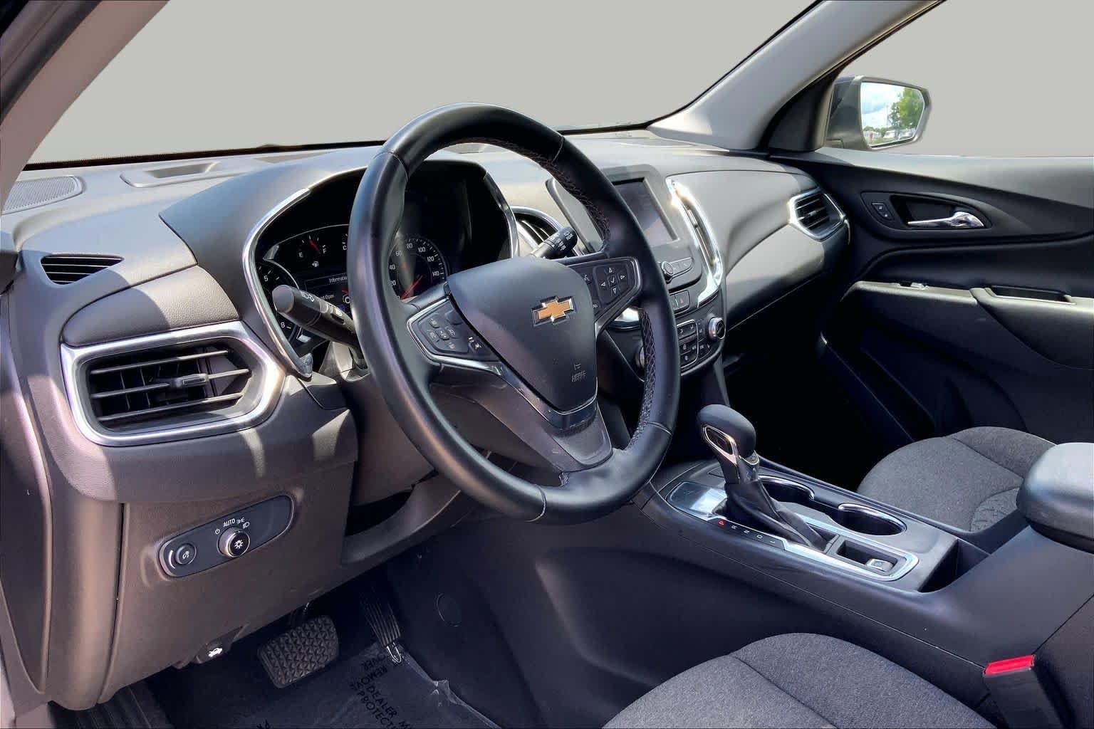 Used 2024 Mosaic Black Metallic Chevrolet LT image 17