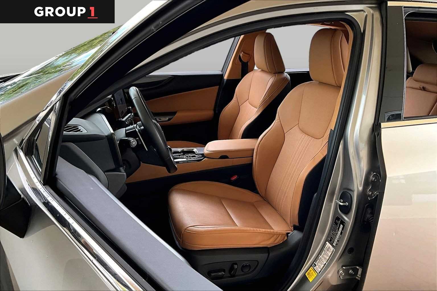 Certified Used 2024 Atomic Silver Lexus Premium image 7