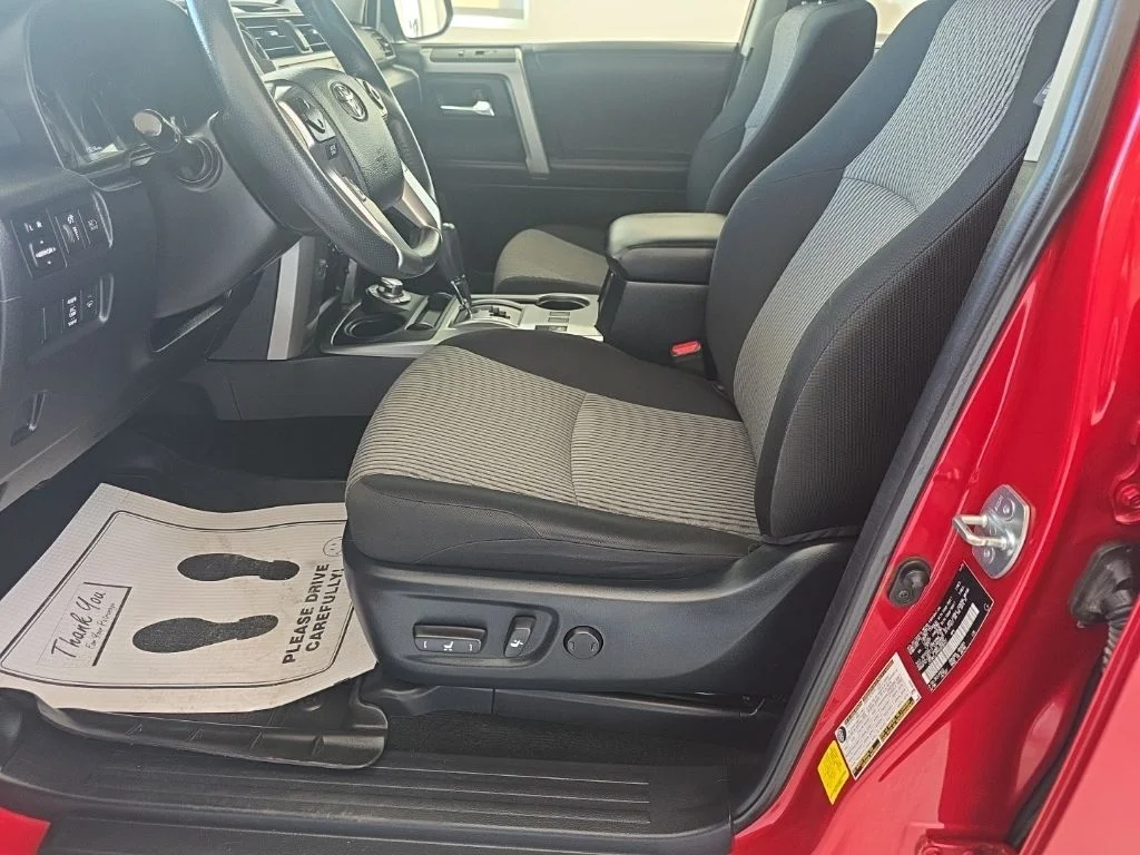 Used 2022 Barcelona Red Metallic Toyota SR5 image 9