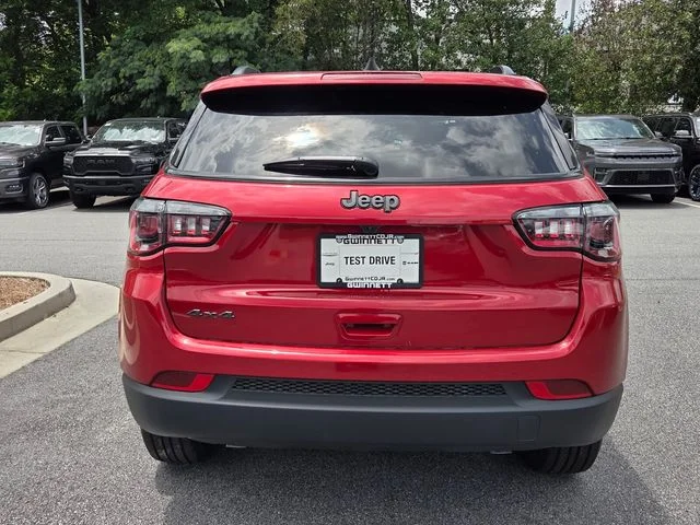 New 2026 Red Hot Pearlcoat Jeep Latitude image 7