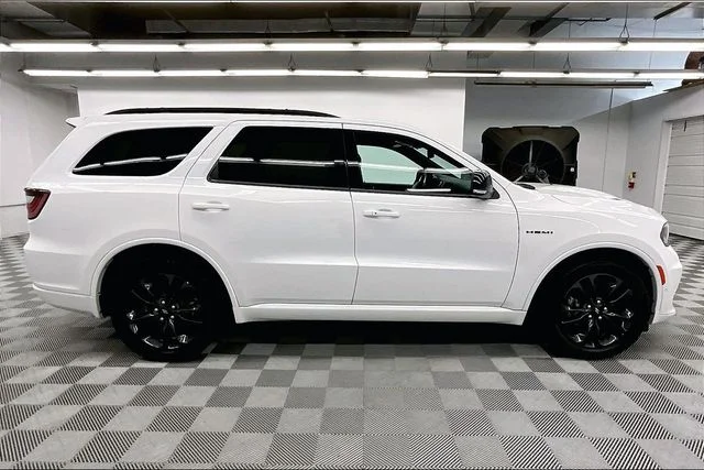Used 2024 White Knuckle Clearcoat Dodge R/T Plus image 15