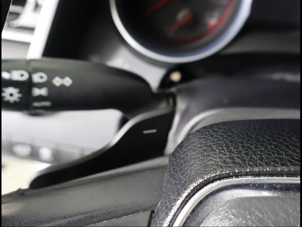 Used 2019 WHITE Toyota XSE image 12