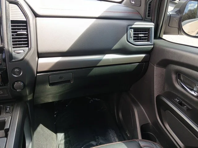 Used 2021  Nissan PRO-4X image 41