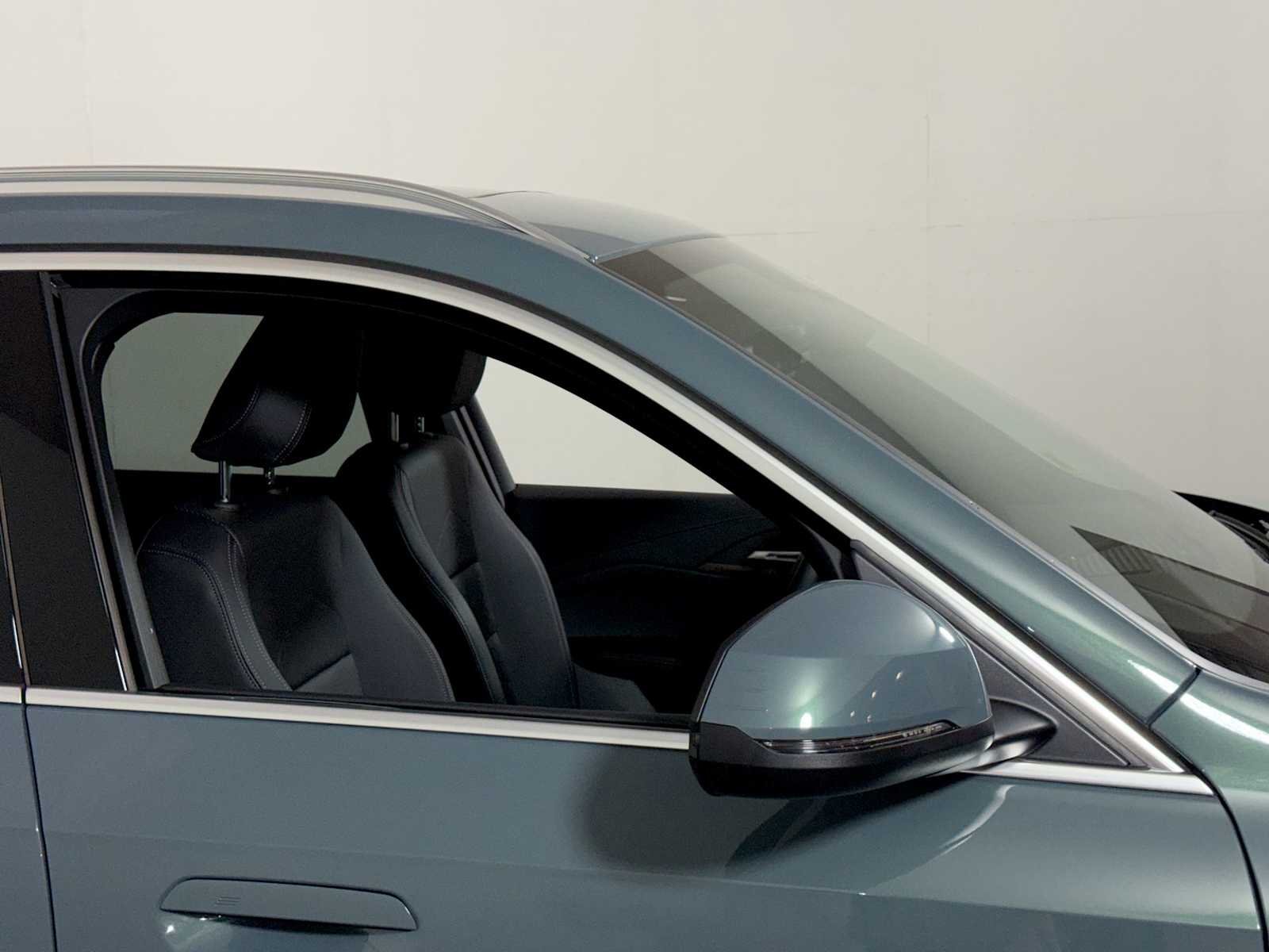 2026 BMW X1 28i - Photo 29