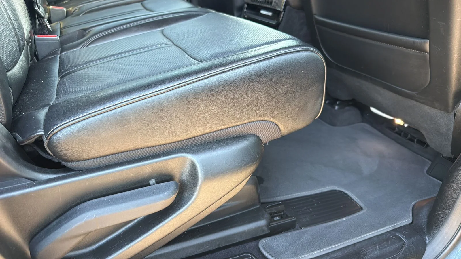Used 2024  Jeep Series II image 26