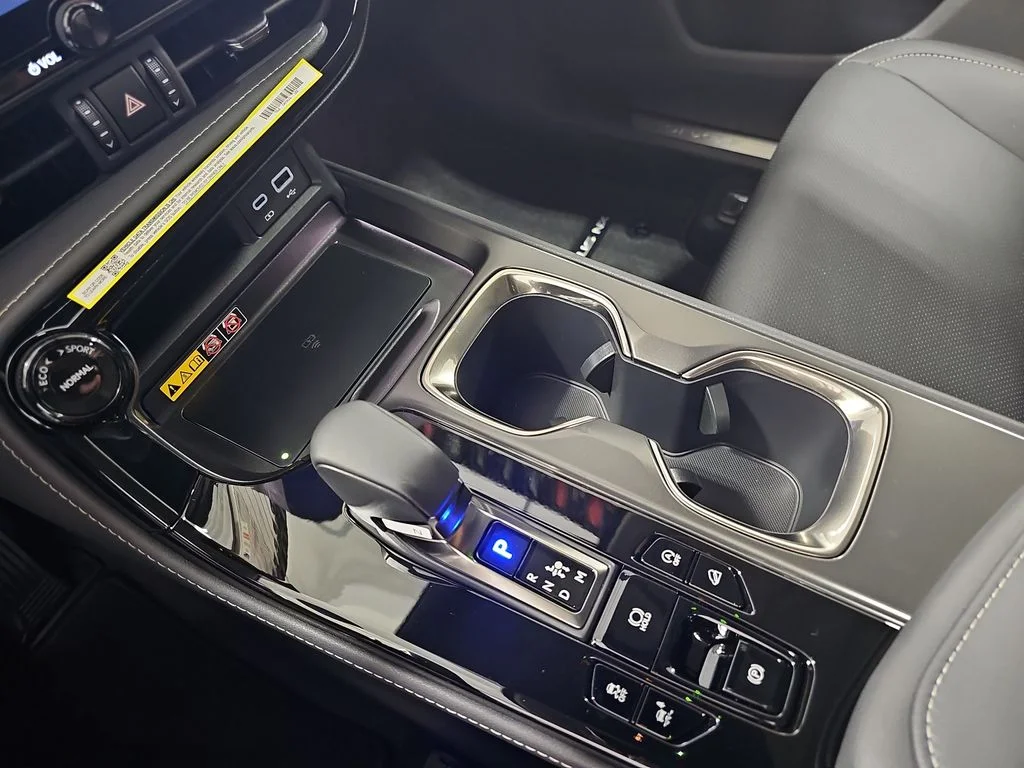 New 2026 Atomic Silver Lexus PREMIUM image 24