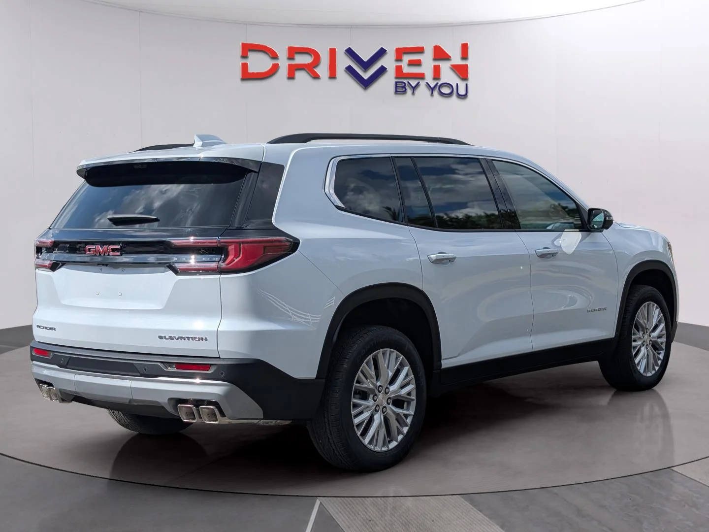 New 2026 Glacier White Tricoat GMC Elevation image 5