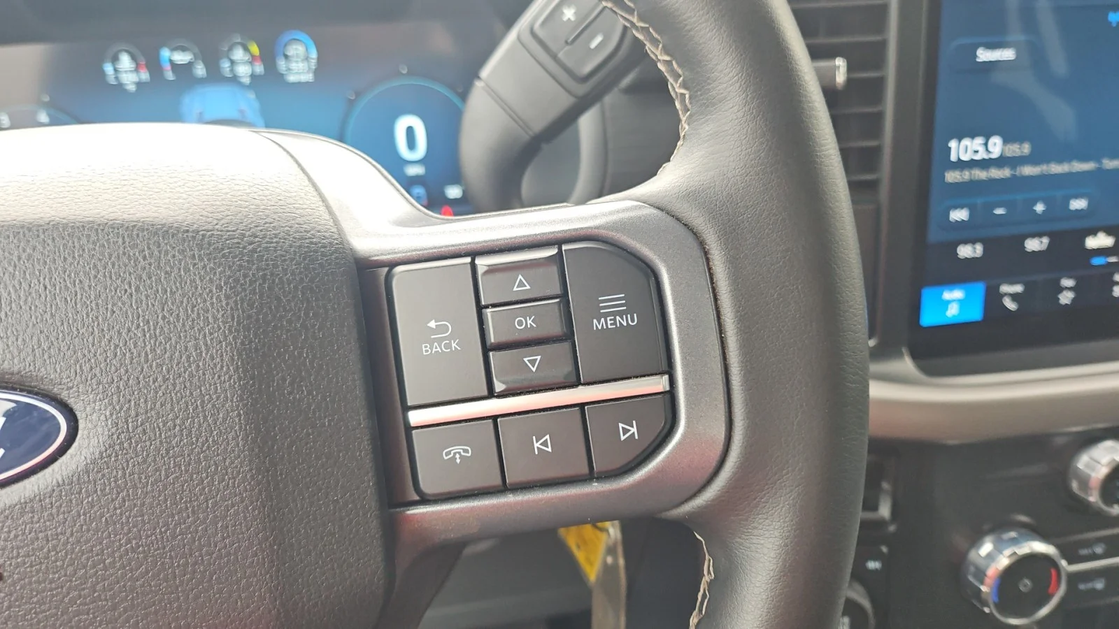 Used 2025 Agate Black Metallic Ford XLT 4WD image 18