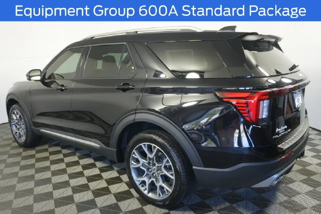 New 2027 Agate Black Metallic Ford Platinum™ image 5