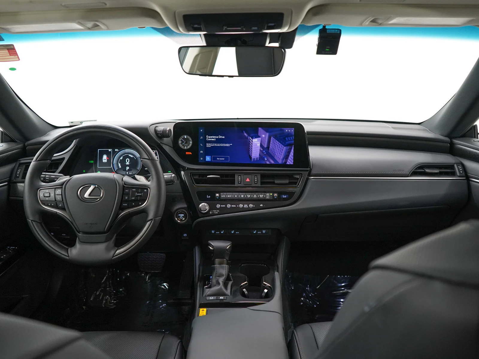 Used 2025 Obsidian Lexus 300h F SPORT Handling image 13