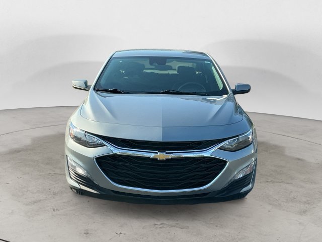 Used 2023 Gray Chevrolet LT image 2
