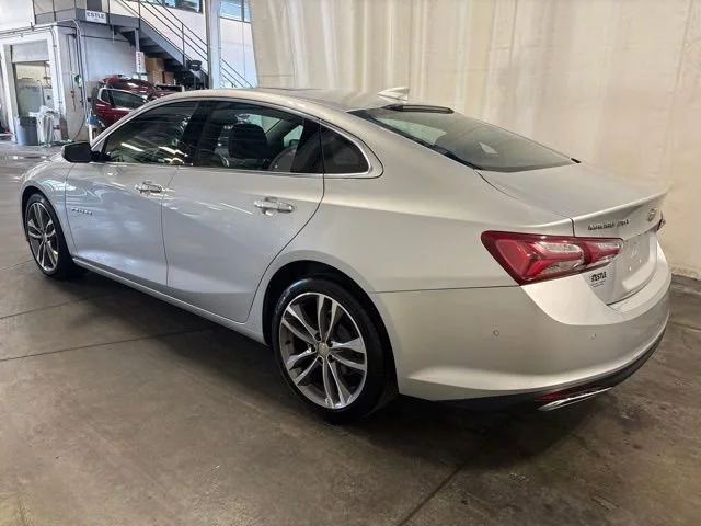 Used 2022 Silver Ice Metallic Chevrolet Premier image 6