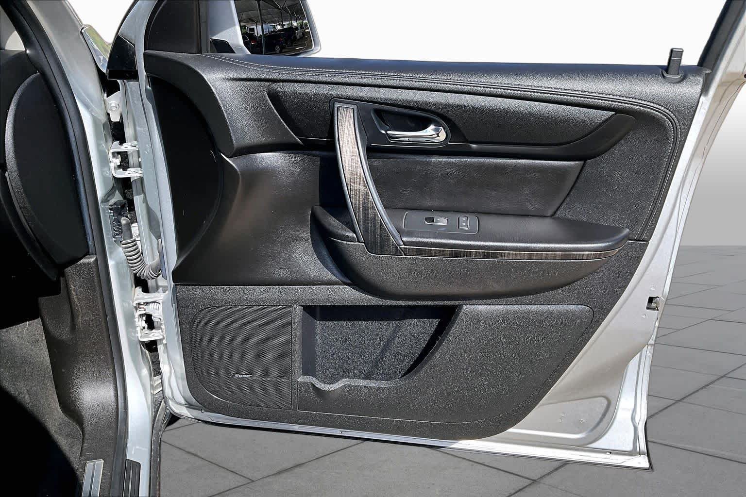 Used 2015 Quicksilver Metallic GMC SLT image 26