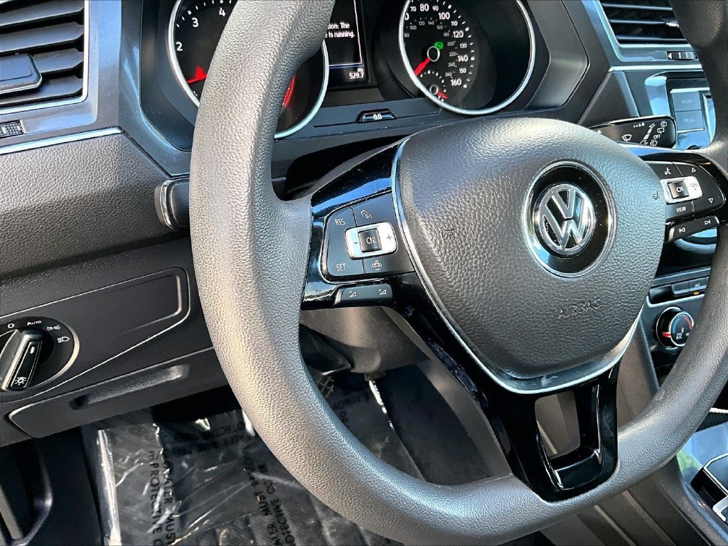 Used 2021 Gray Volkswagen 2.0T S image 19