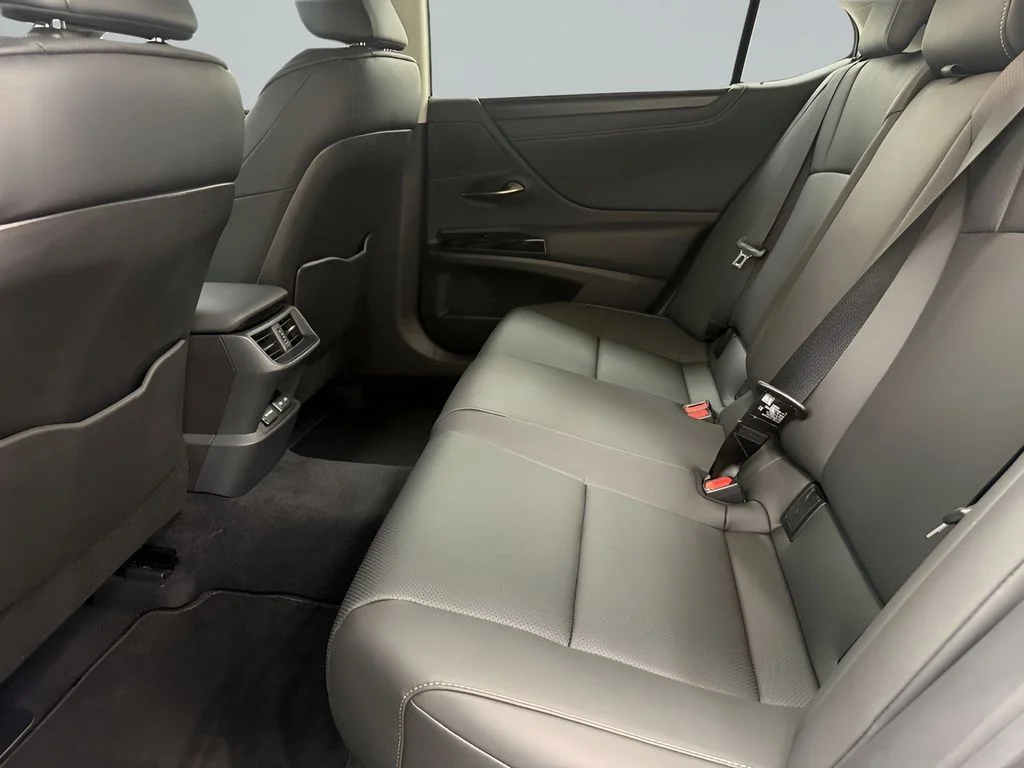Used 2025 Silver Lexus 350 image 15