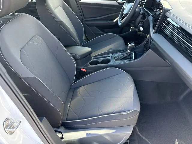 New 2026 Pure White Volkswagen 1.5T Sport image 18