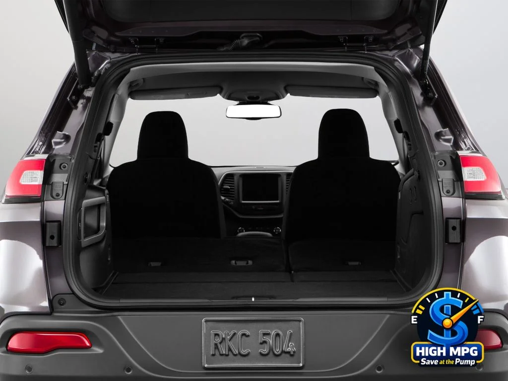 Used 2016 Black Jeep Latitude image 29