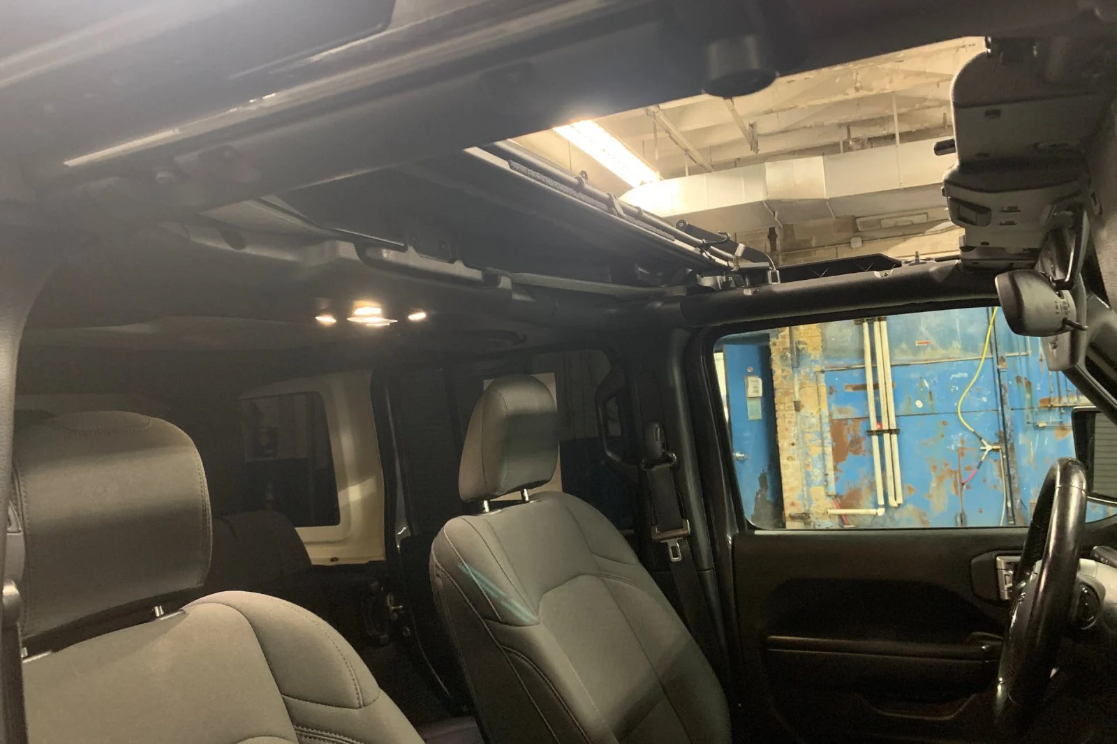 Used 2021 Crystal Metallic Jeep Unlimited Sport S image 19