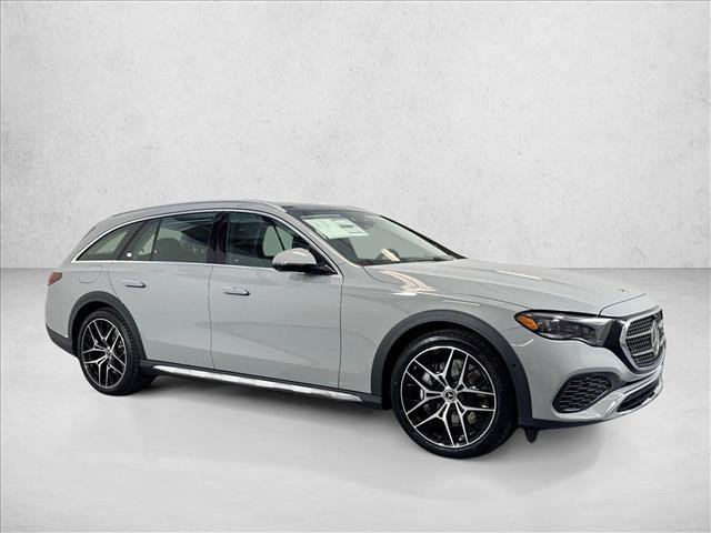 New 2026 MANUFAKTUR Alpine Grey Mercedes-Benz E 450 image 33
