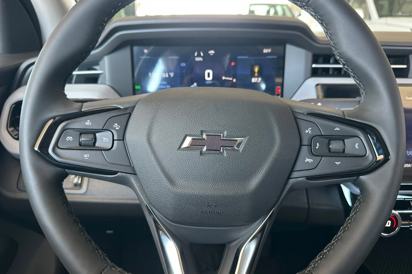 New 2027 Summit White Chevrolet LT image 23