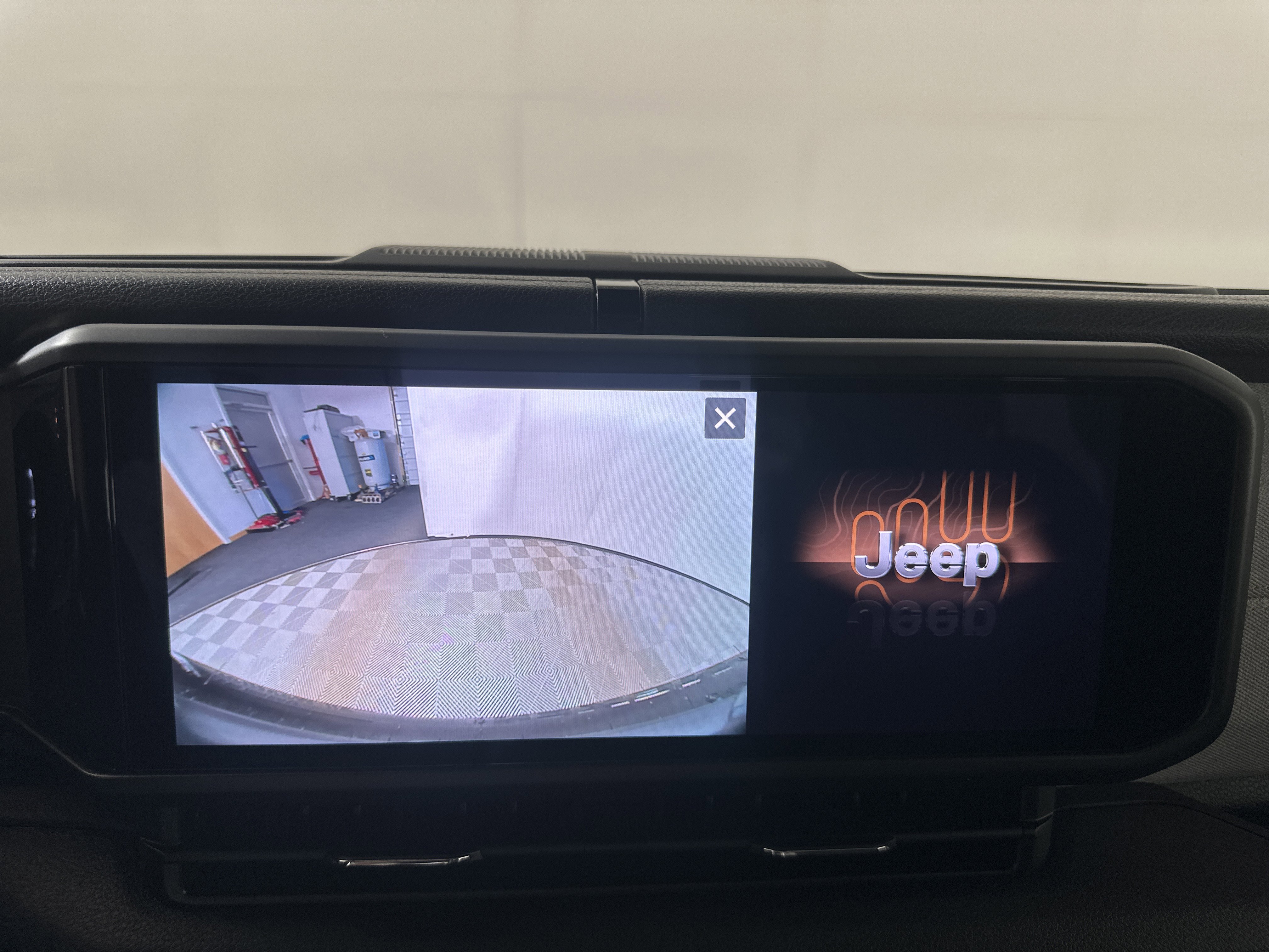 New 2026 Anvil Clear-Coat Exterior Paint Jeep Sport S image 18