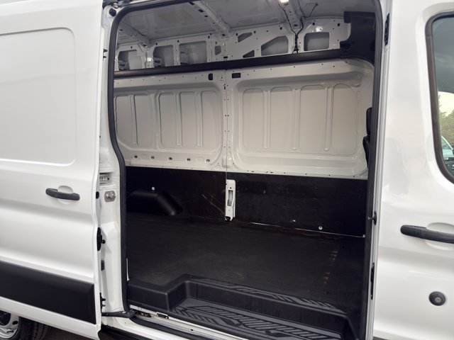 Used 2024 White Ford  image 19