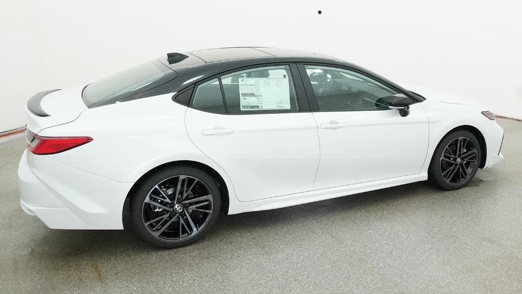 New 2026 Wind Chill Pearl with Midnight Black Metallic roof Toyota XSE image 13
