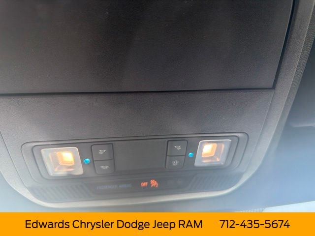 Used 2023 White Ford XL image 19