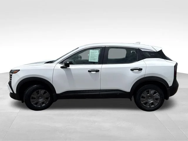 Used 2025 White Nissan S image 5