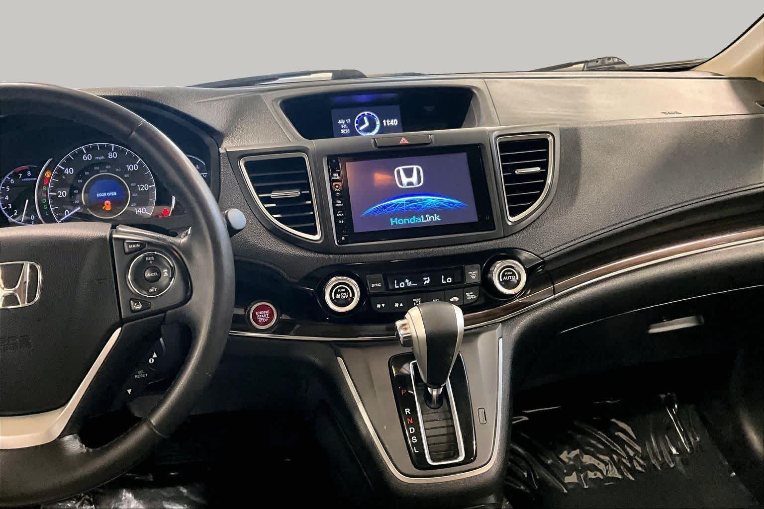 Used 2016 Alabaster Silver Metallic Honda Touring image 7