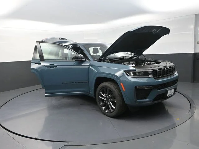 New 2026 Steel Blue Jeep Limited Reserve image 29
