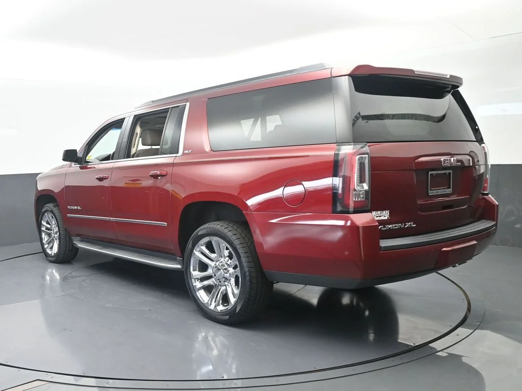 Used 2019 Crimson Red Tintcoat GMC SLT image 4