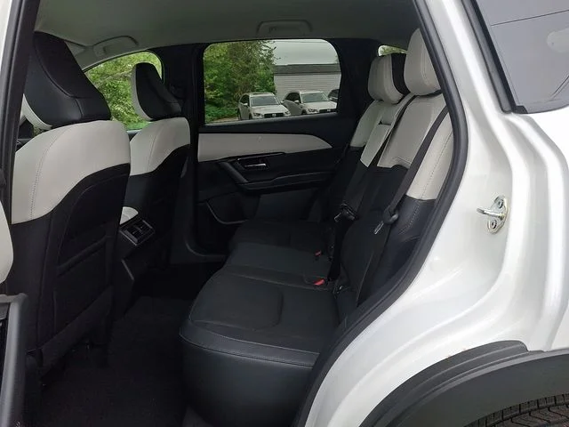 New 2026 White Mazda 2.5 S Select image 6