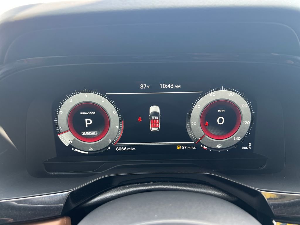 Used 2025 Gray Nissan Platinum image 18