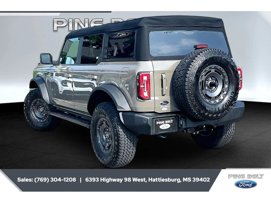 Used 2025 Marsh Gray Ford Outer Banks image 2