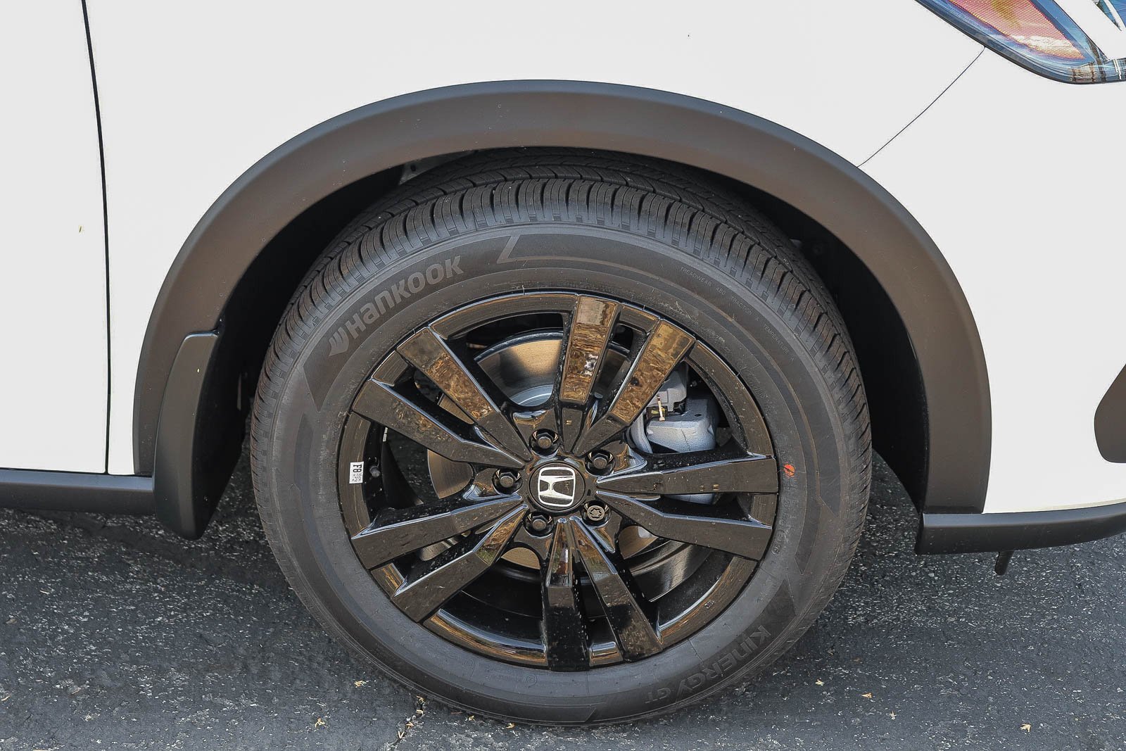 New 2027 Platinum White Pearl Honda Sport AWD CVT image 6