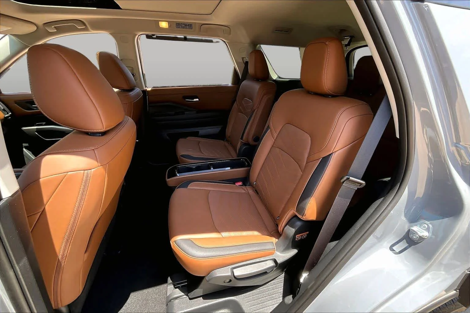 Used 2025 Boulder Gray Pearl Nissan Platinum image 20