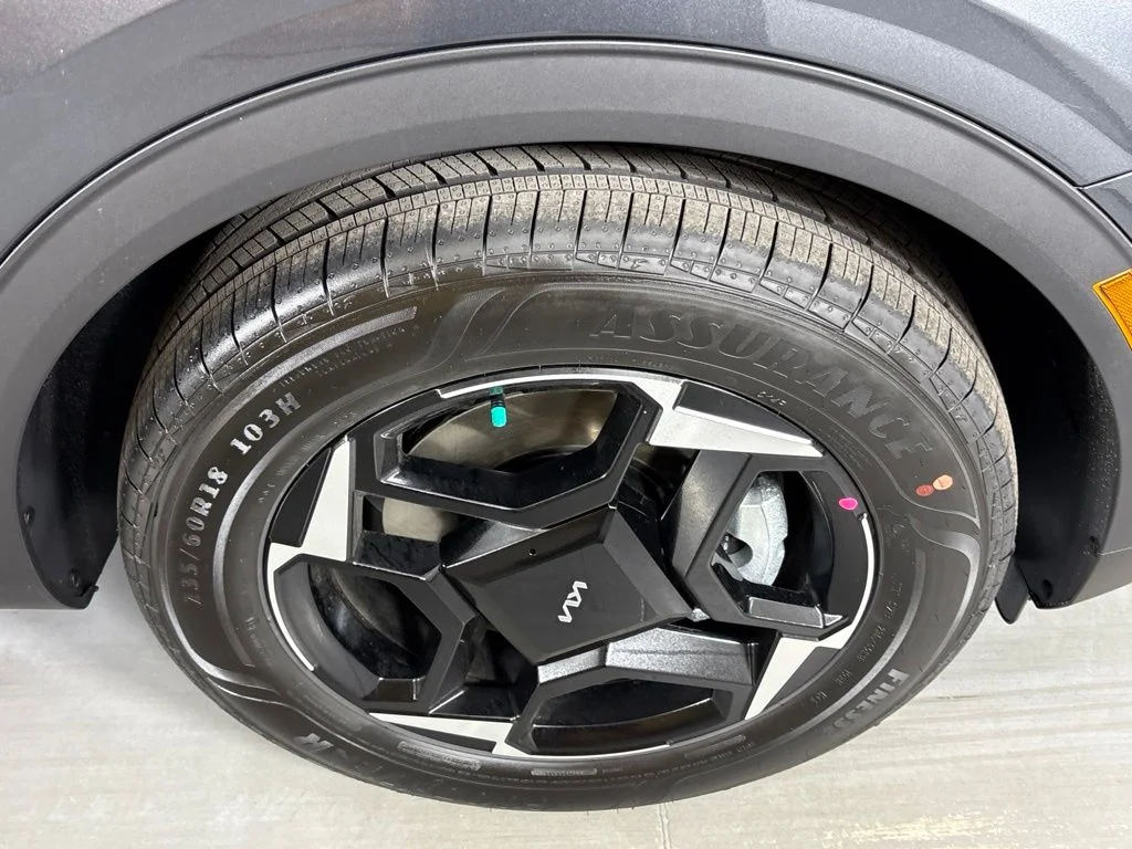 New 2026 Gravity Gray Kia EX image 11